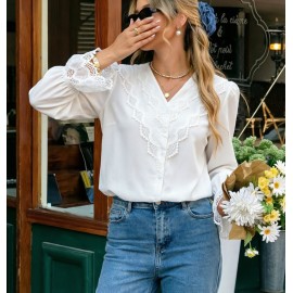 Early Autumn French White V neck Lace Shirt Women Summer High Grade Niche Shirt Long Sleeved Top